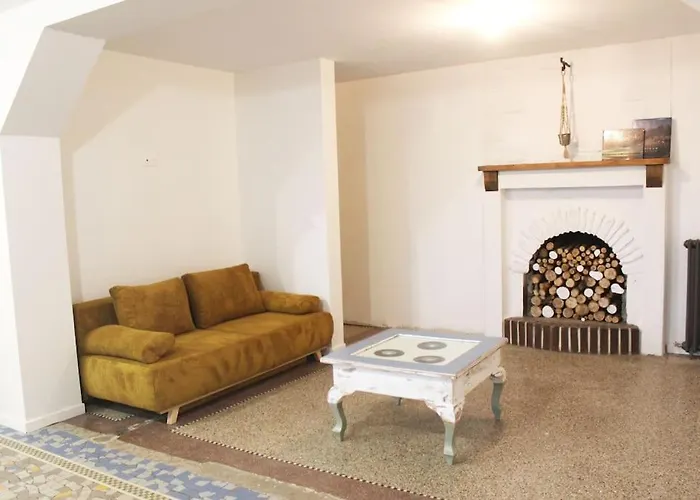 Au Coeur De La Suisse Normande *