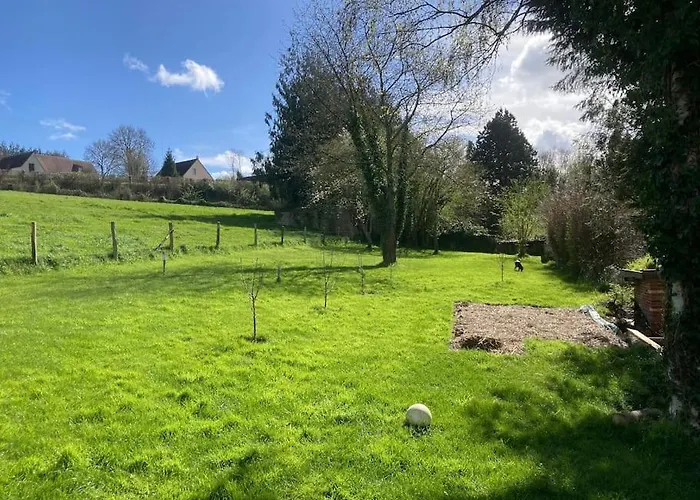 Au Coeur De La Suisse Normande *